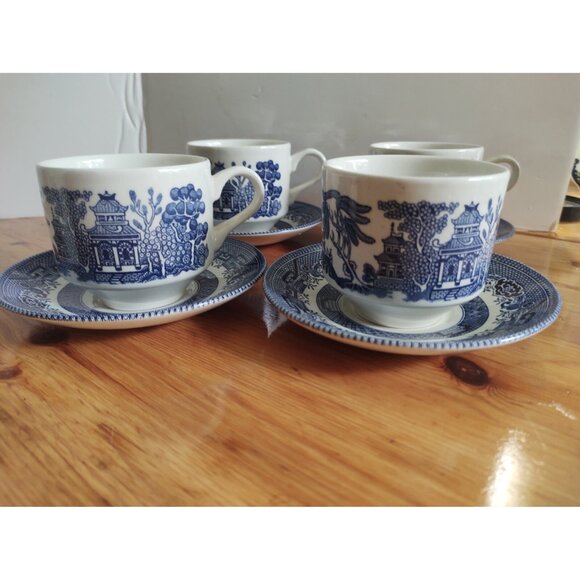 Blue Willow Porcelain Teacup and Saucer sets(4) Churchill England - Picture 15 of 15